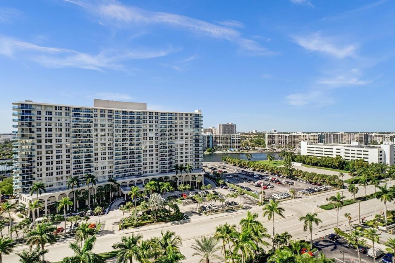 2Bd Condo Christmas Retreat Pool Beachside ハリウッド エクステリア 写真