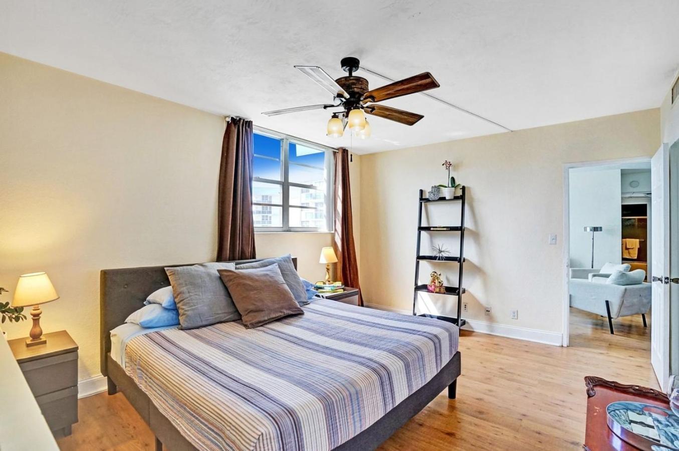 2Bd Condo Christmas Retreat Pool Beachside ハリウッド エクステリア 写真